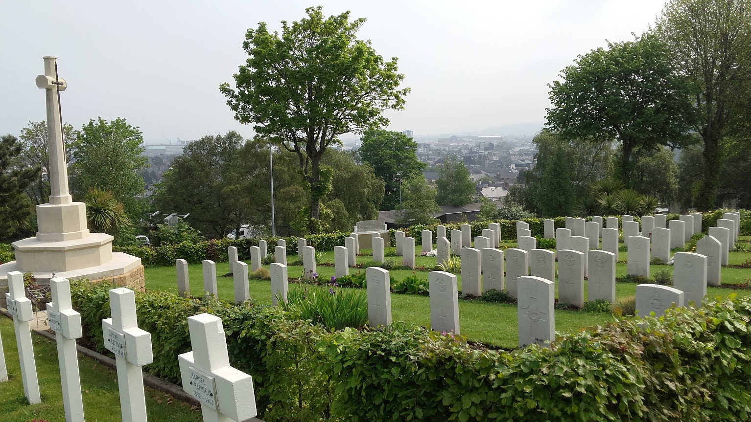 cimetiere coomenwealth cherbourg 2