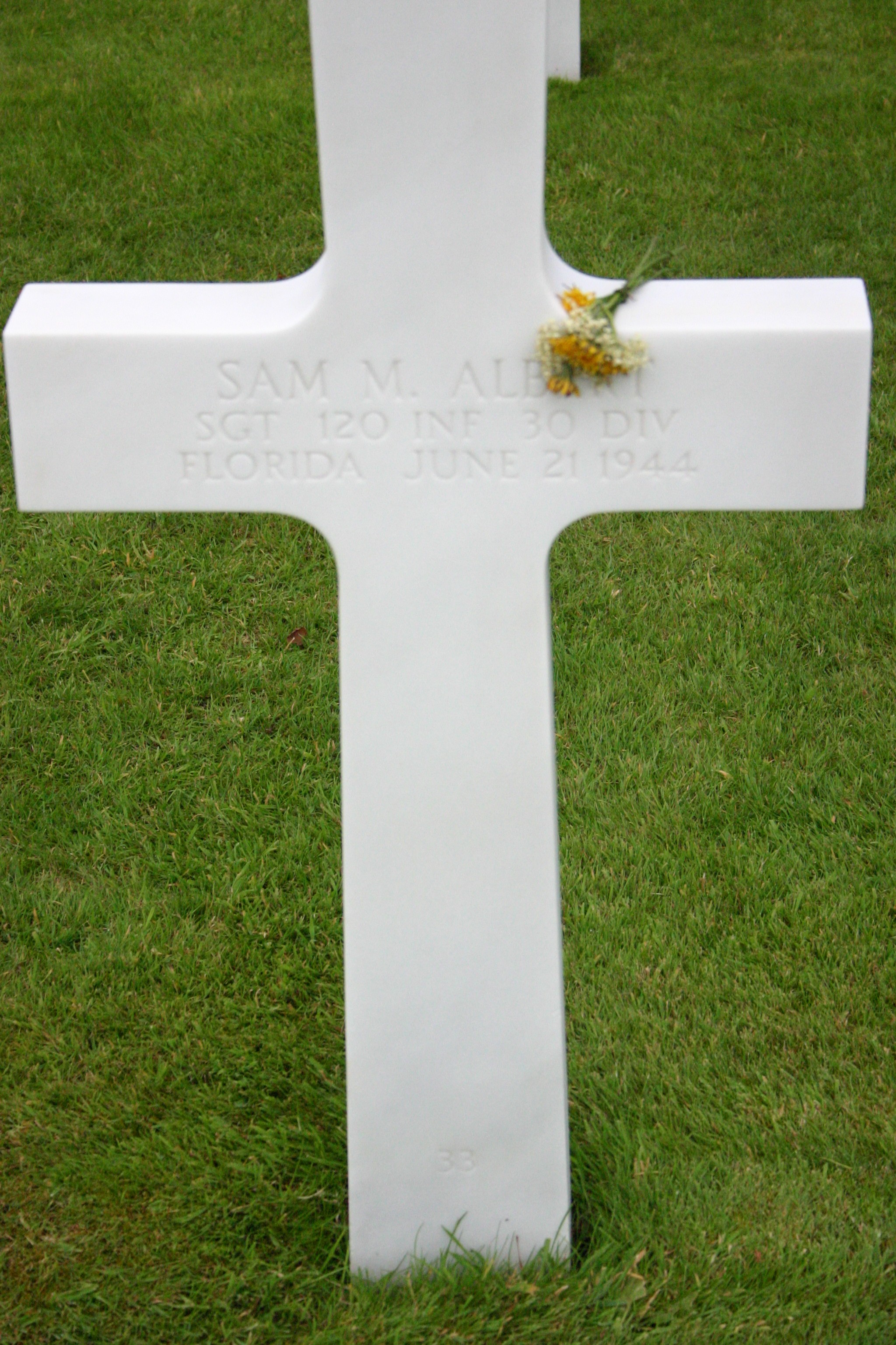 albert sam tombe