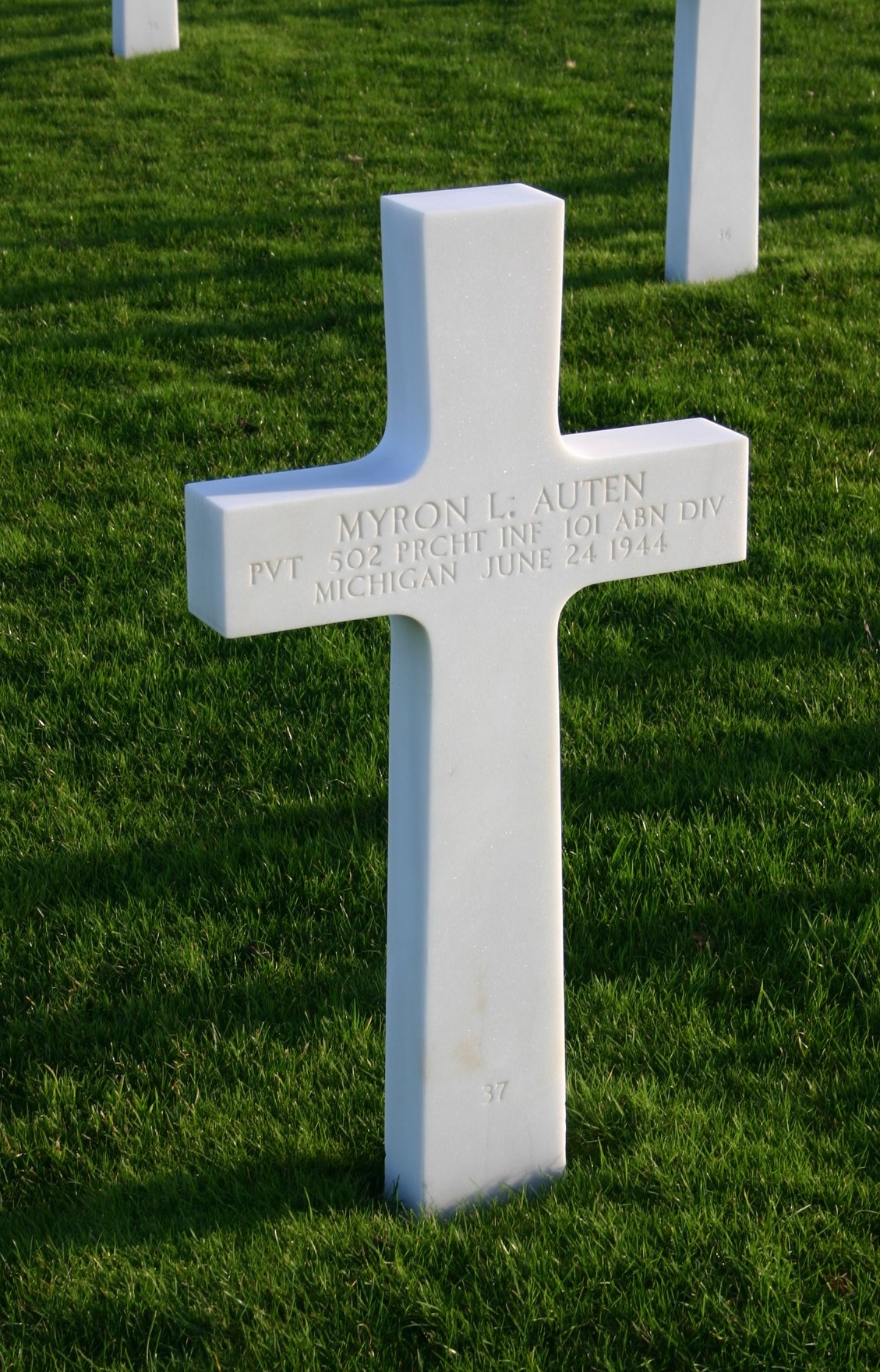 AUTEN Myron L