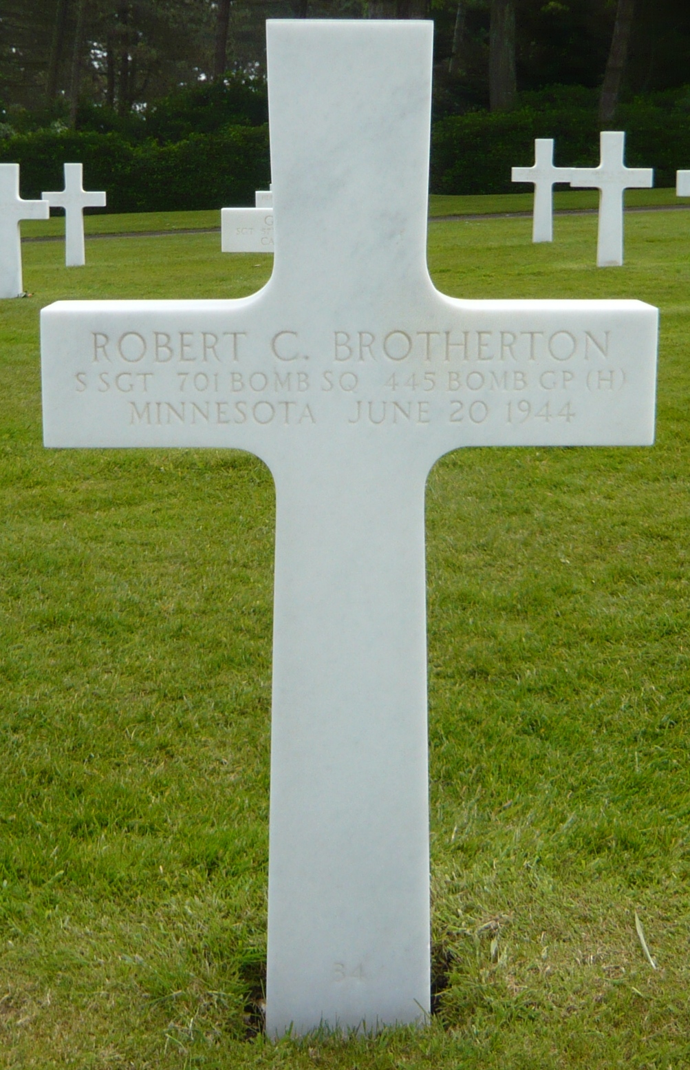 BROTHERTON Robert C tombe