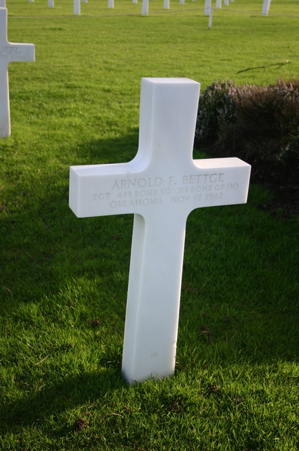 bettge arnold tombe