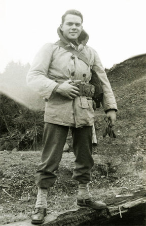 crouch everett g tombe
