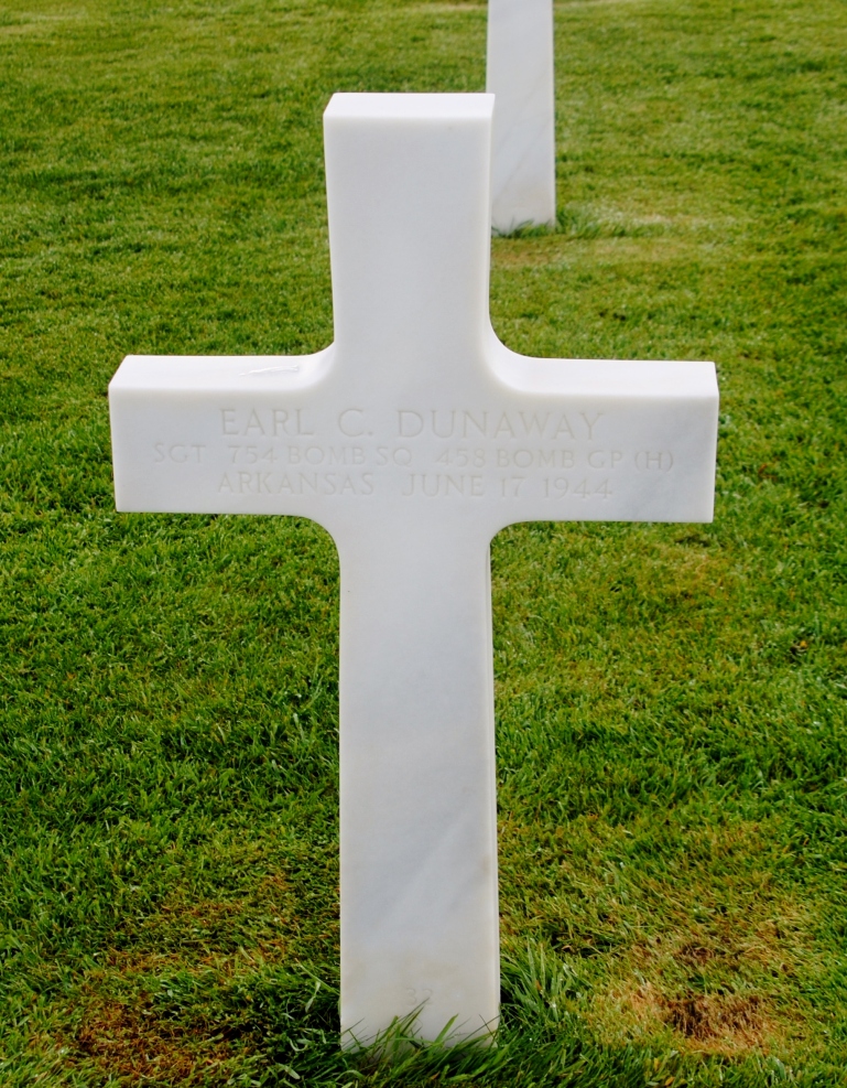 dunaway earl c tombe