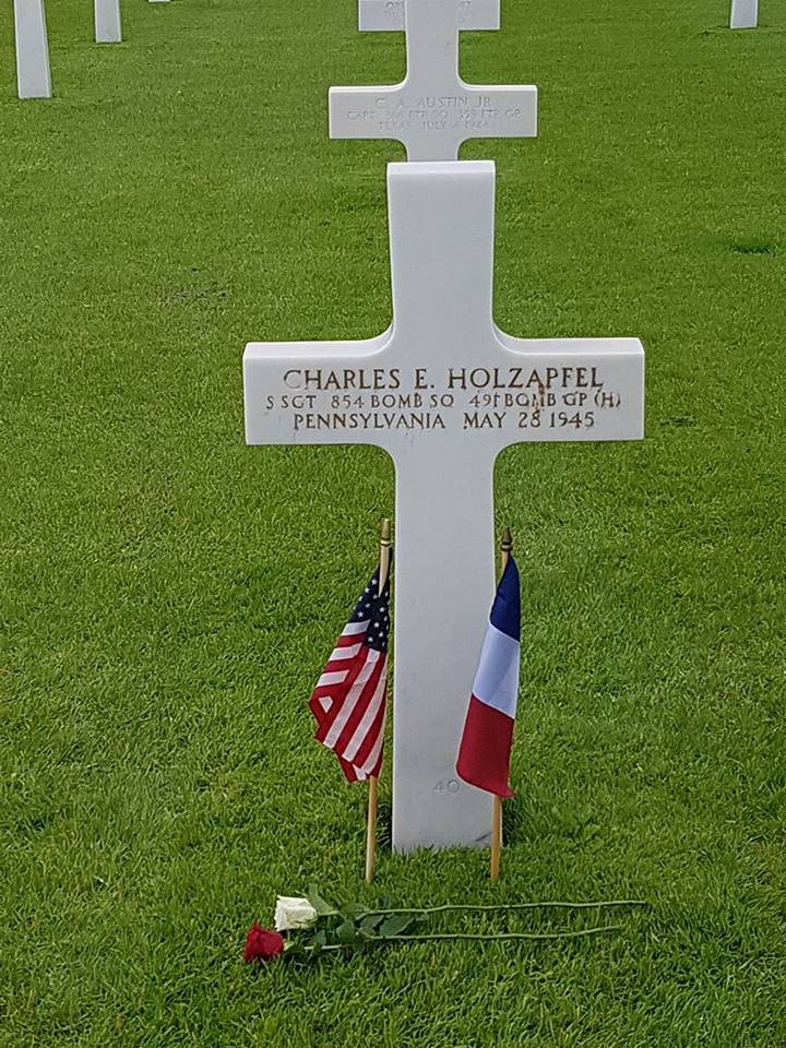 holzapfel charles e tombe