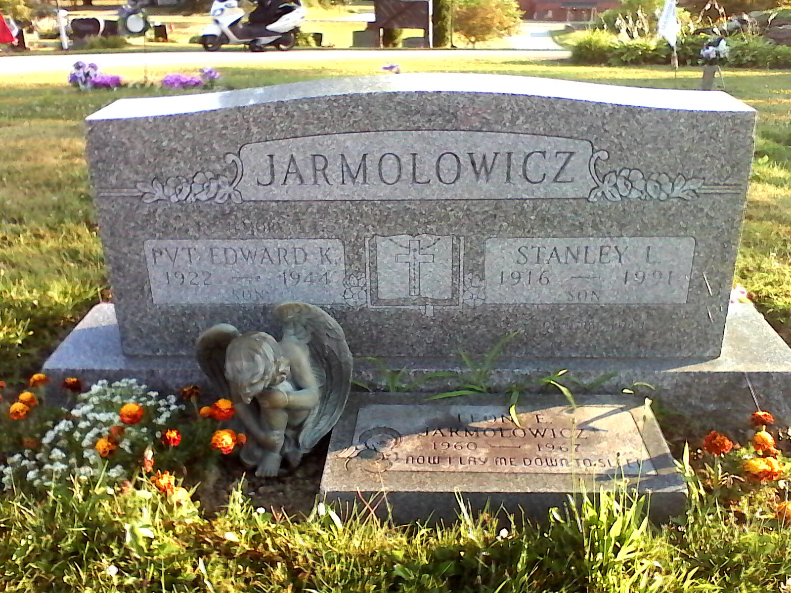  JARMOLOWICZ_Edward_K