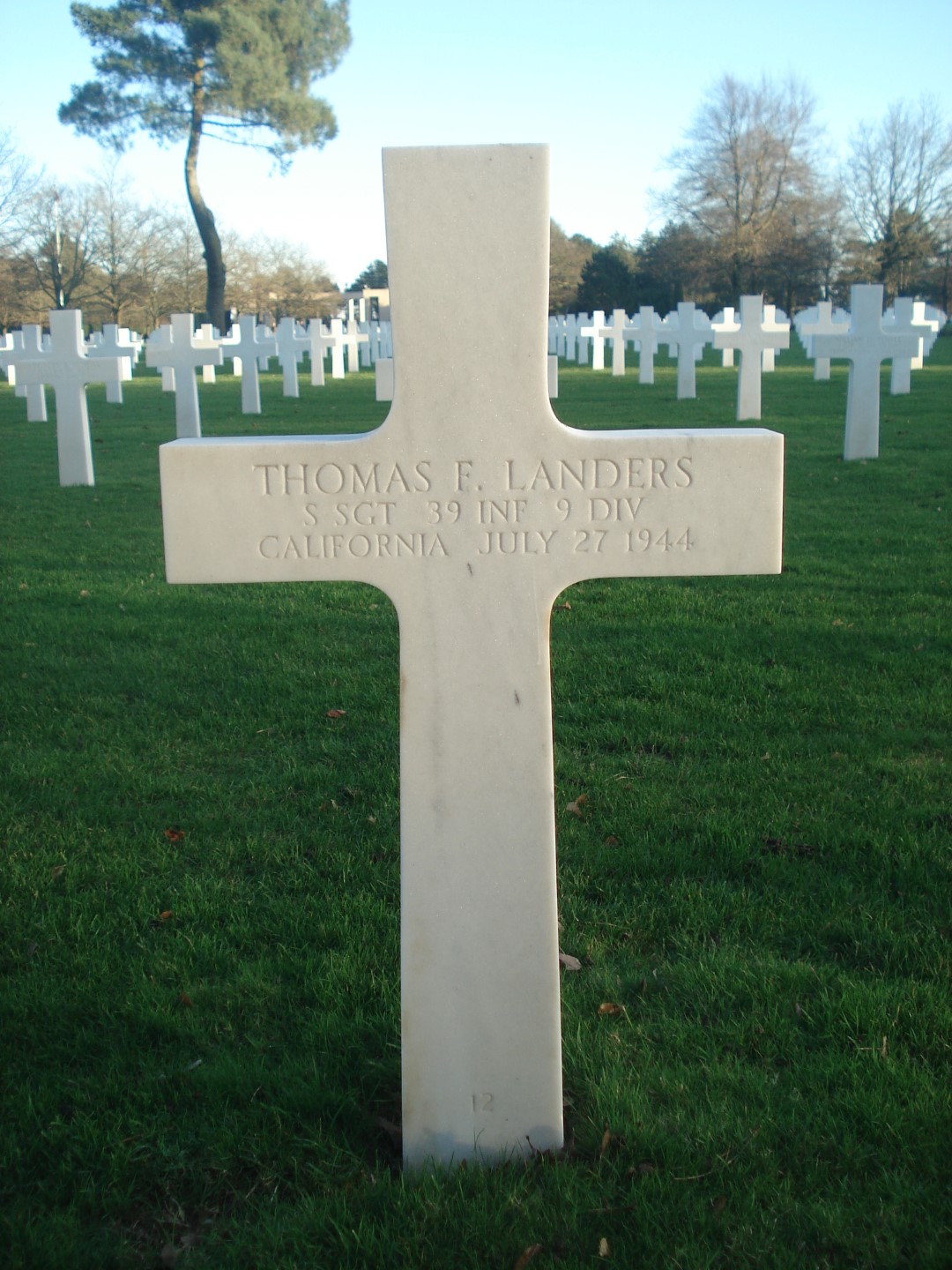 LANDERS Thomas F - 39 IR 9 ID
