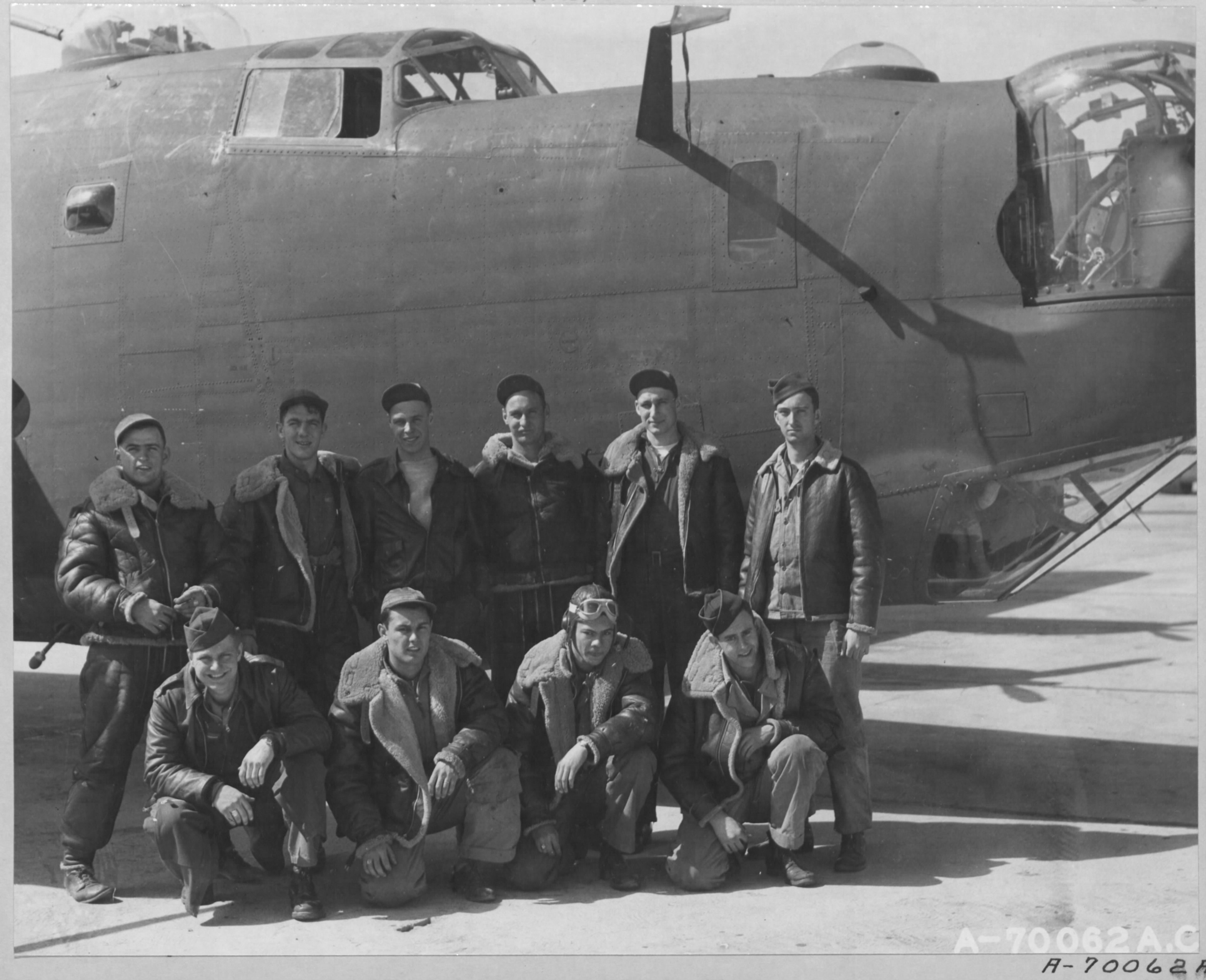 Lynn Lawrence c crew