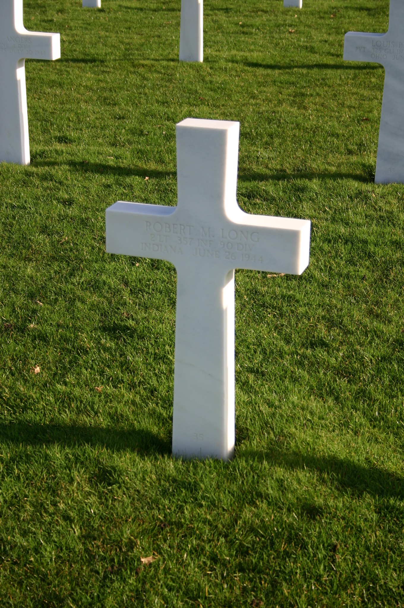 long robert m tombe