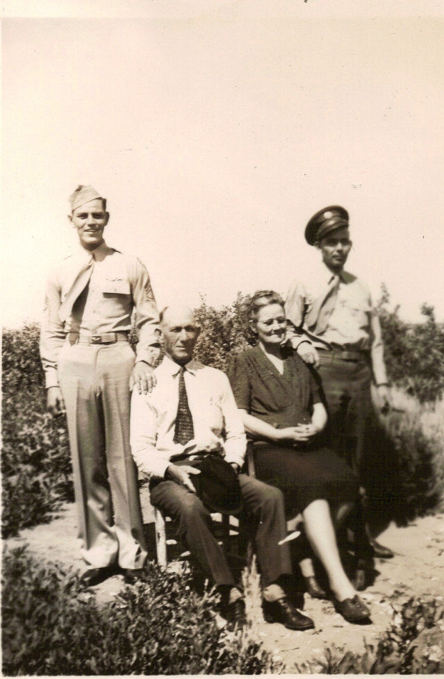 mitchell claude henry famille