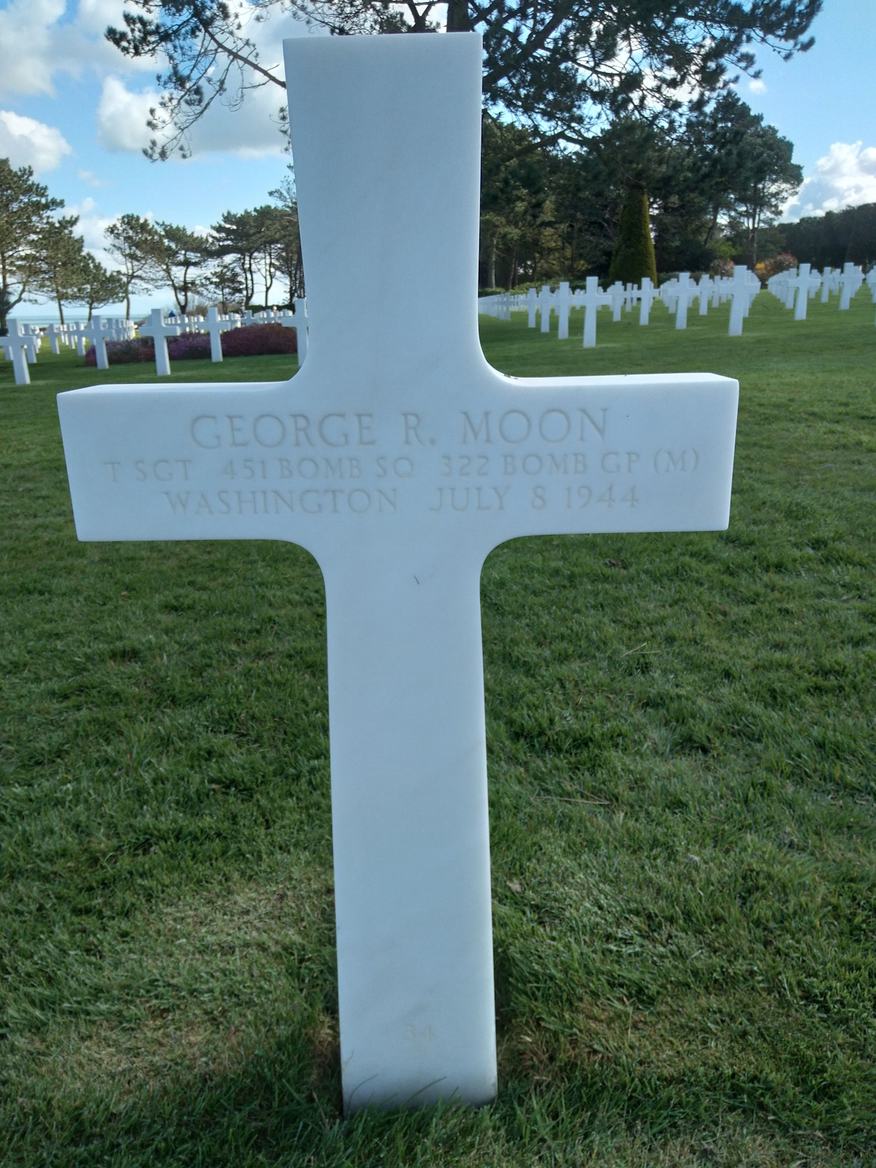 moon george r