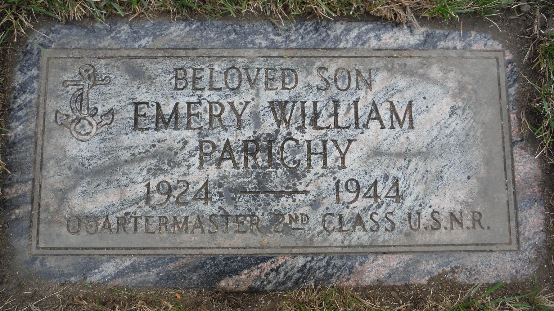 parichy emery w mur