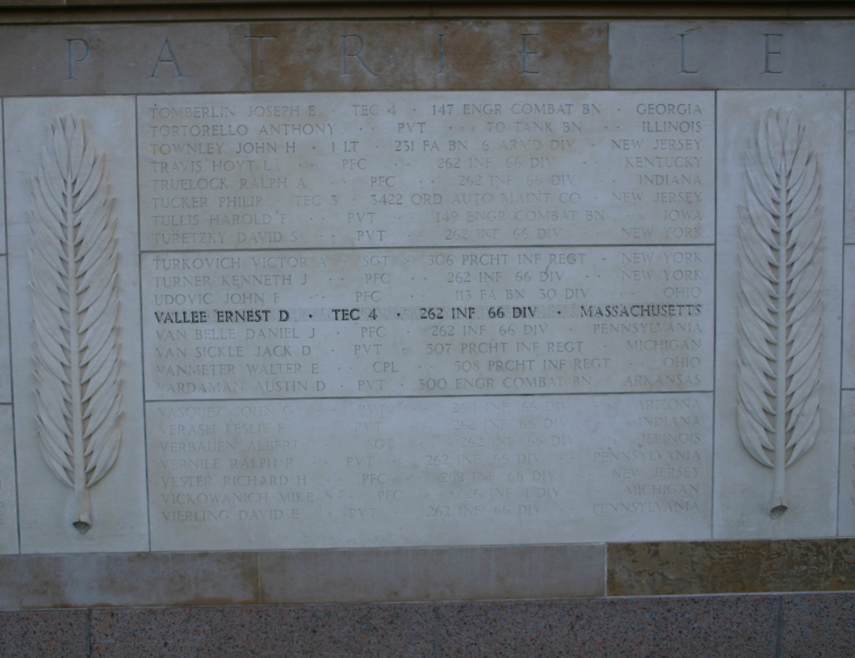 vallee ernest tombe