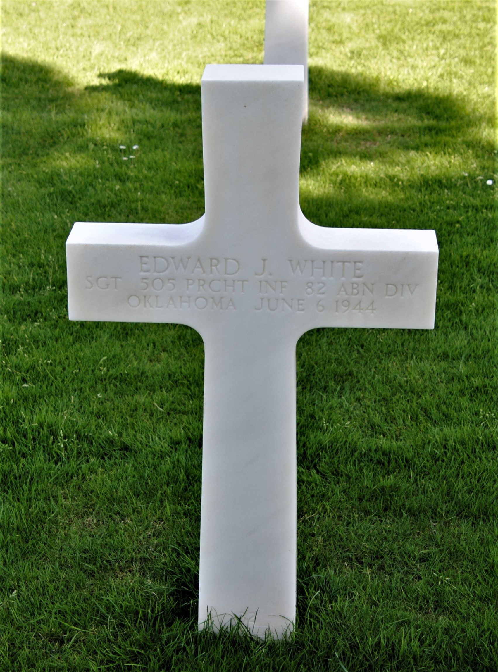 WHITE_Edward_J_tombe