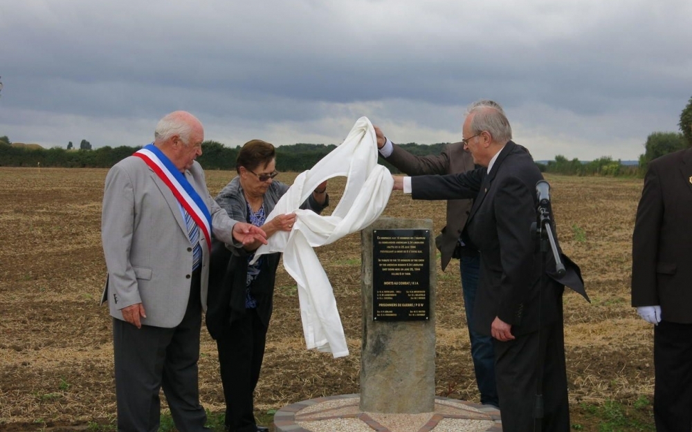 41 29371 stele inauguration