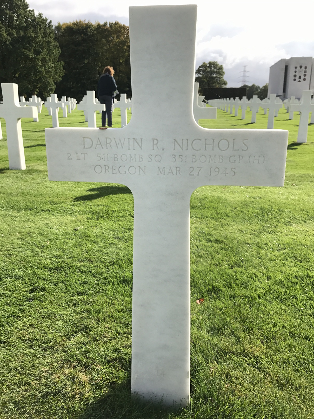NICHOLS Darwin R