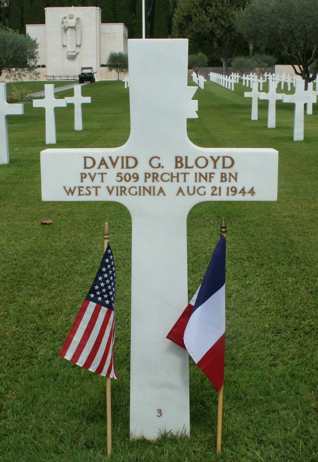 BLOYD David G  