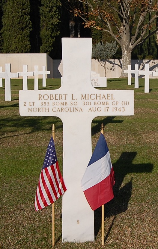 MICHAEL Robert L - 353 BS 301 BGH 