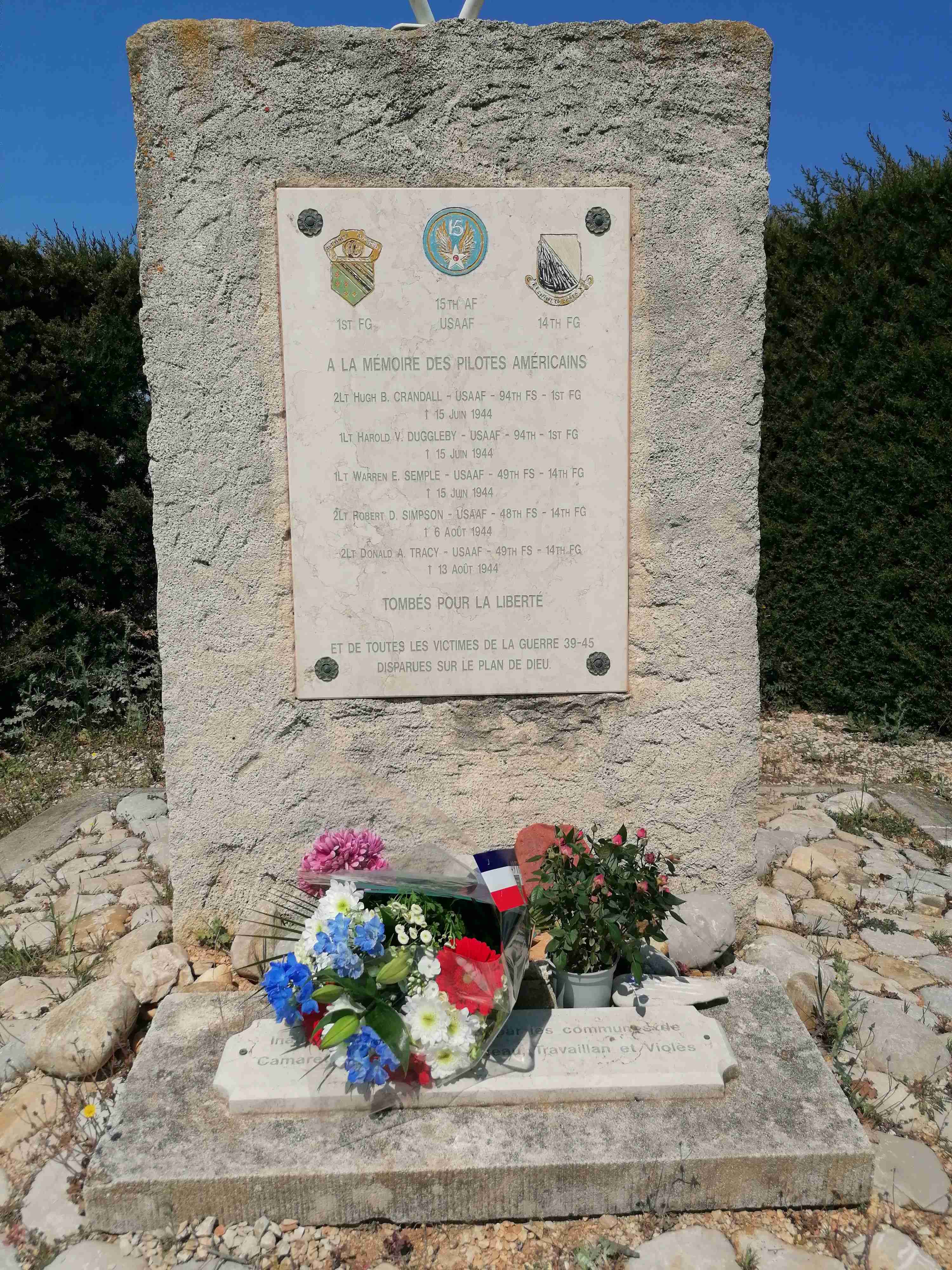 R_Simpson_crahs_memorial.jpg