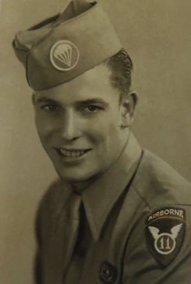 gruwell robert r
