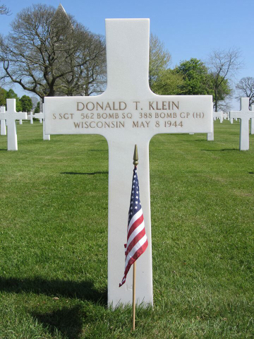 klein Donald t tombe