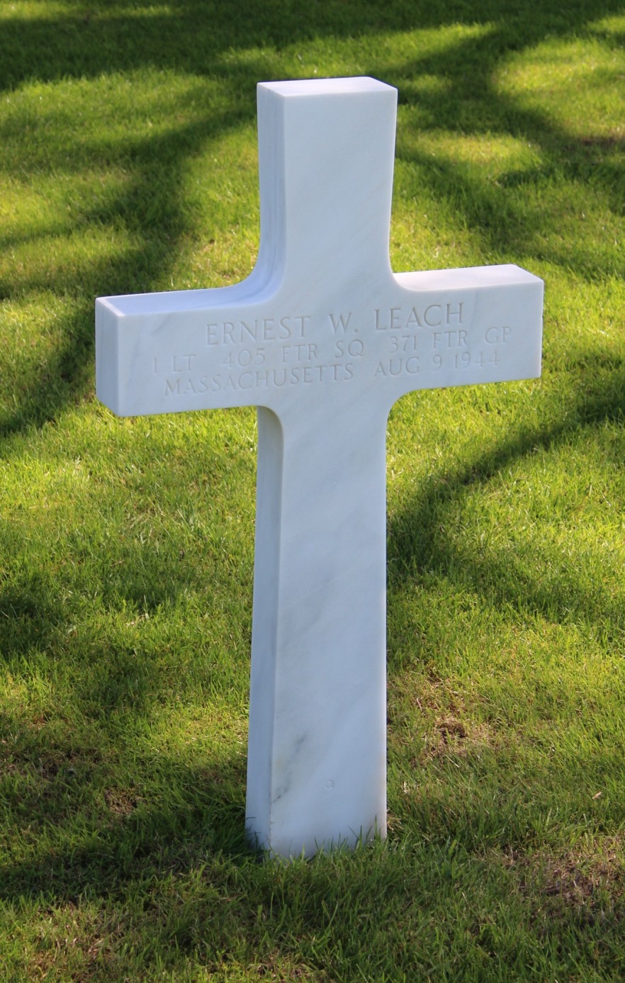 LEACH Ernest W tombe